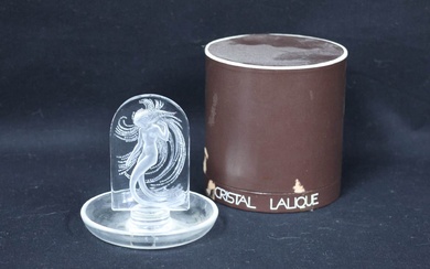 Marc LALIQUE (1900-1977) "Naïade" Baguier en cristal moulé vers 1960-1970. dans son coffret d'origine. haut.:...