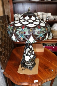 New tiffany style lamp