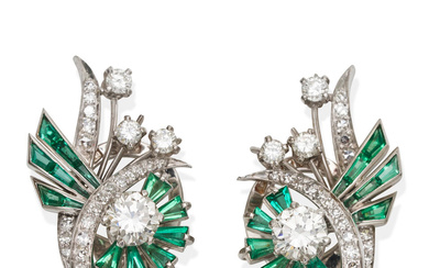 PAIR OF DIAMOND AND EMERALD EARCLIPS