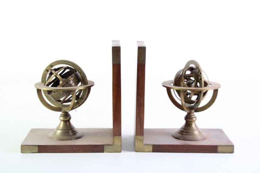 Pair of Brass Globe Form Book Ends (H15.5cm)