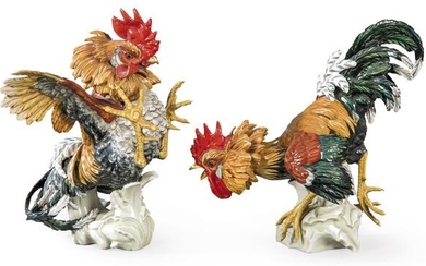 Pair of roosters in enameled porcelain from Algora.
