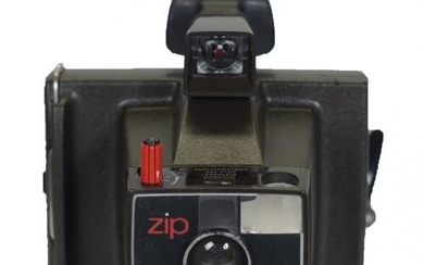 Polaroid Land Camera zip