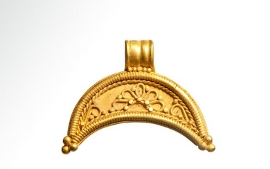Roman Gold Lunar Crescent Pendant, c. 2nd Century A.D.