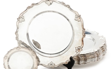 “Saxon”. Set of 12 silver plates and two bottle coasters. Manufactured by Cohr. Diam. 13.5–28.5 cm. (14)