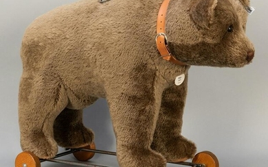 Steiff Bear on Wheels 1921 Replica. 2003. One of 1,500