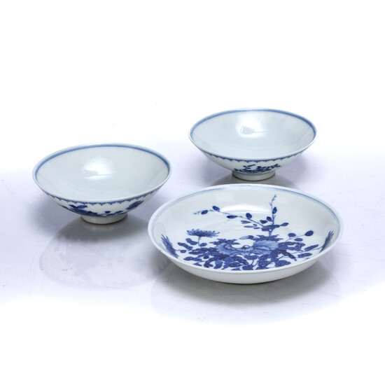 Three blue and white dishes