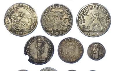 VENISE - Lot de dix-neuf pièces. Monnaie mixte du 13ème au 18ème siècle, dont :...