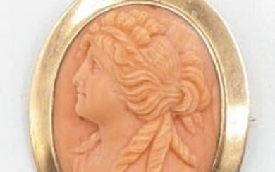Vintage 14K Yellow Gold Coral Cameo Pendant / Pin