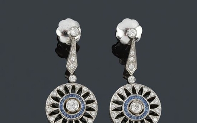Long earrings with brilliants and sapphires in platinum