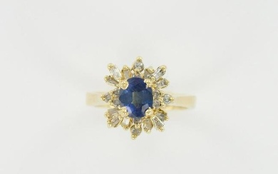 1.52ct TWT 14k Ocean Blue Oval Sapphire Ring Surrounded by Diamonds