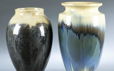 2 Fulper Pottery vases, 20th century.