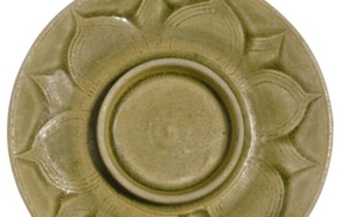 A GREEN-GLAZED CUP STAND 5TH/6TH CENTURY