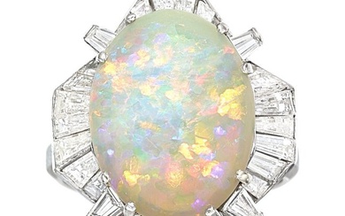 55260: Opal, Diamond, Platinum Ring Stones: Opal caboc