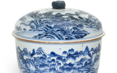 A LARGE BLUE AND WHITE 'LANDSCAPE' BOWL AND COVER, QIANLONG PERIOD (1736-1795)