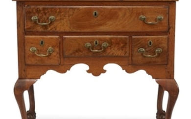 Chippendale walnut dressing table Philadelphia, PA, circa 1770 With...