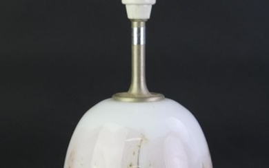 A Holmegaard Sakura Table Lamp ( H 34cm)