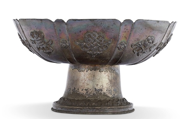 A SILVERED METAL STEM BOWL WITH EIGHT AUSPICIOUS SYMBOLS, TIBET OR CHINA, 18TH CENTURY