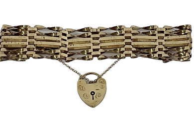 A 9ct yellow gold gate link bracelet, with padlock clasp,...