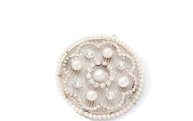 A Belle Époque pearl and diamond brooch/pendant circa 1910