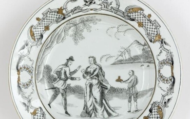 A CHINESE EXPORT PORCELAIN DISH WITH EUROPEAN