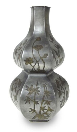 A DOUBLE-GOURD-SHAPED PEWTER VASE DECORATED WITH LOTUS VINES, China, 19th/20th ct. - h. 26 cm