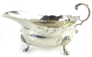 A George V silver sauce boat, with a shaped...