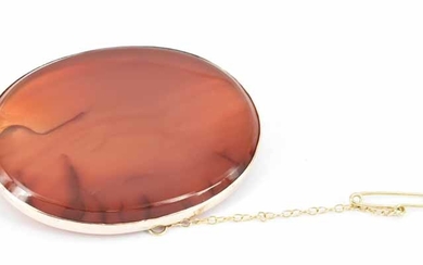A LARGE BANDED AGATE BROOCH