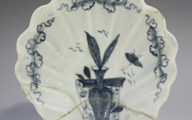A Limehouse porcelain pickle dish, circa 1746-48, of scallop shell form, painted in underglaze blue