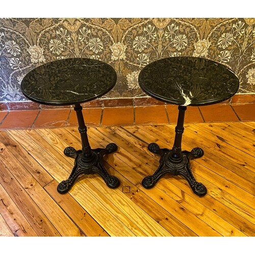 A PAIR OF MARBLE TOPPED OCCASIONAL TABLES, LATE 19TH/EARLY 2...