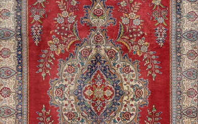 A Persian Hand Knotted Tabriz Carpet, 281 X 185