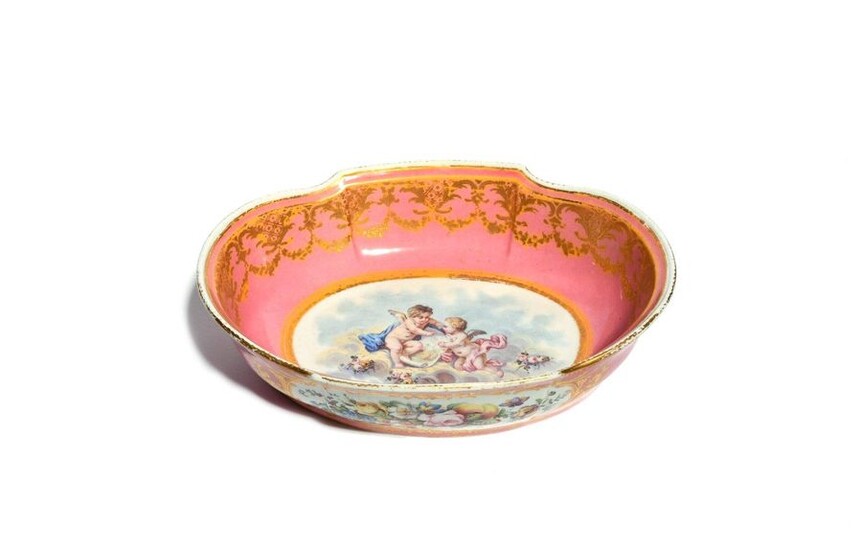 A Sèvres-style bowl or basin late 18th/early 19th century, painted...
