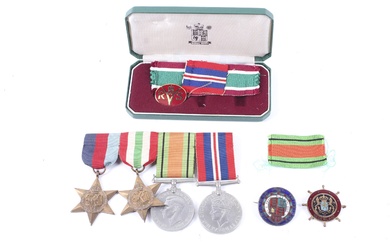 A group of WWII medals and others.