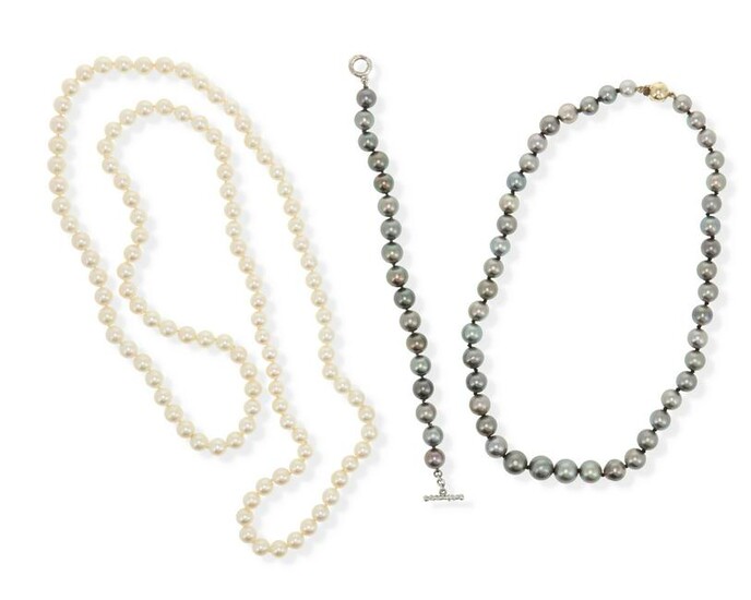 A group of cultured pearl jewelry