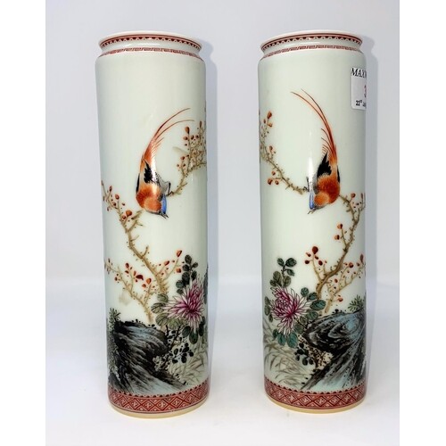 A pair of Chinese porcelain Republic style sleeve vases with...