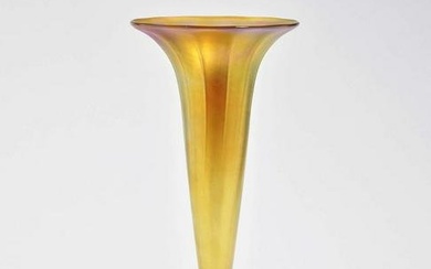 A vase Louis Comfort Tiffany, New York, circa 1919
