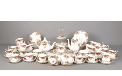 A very large collection of Royal Albert Old Country Roses di...