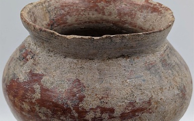 An Early Native American Indian Pottery Pot