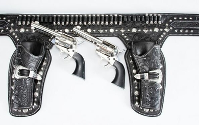 Beautiful black and silver spotted double Buscadero Gun