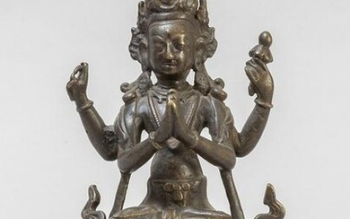 Bodhisattva Avalokitesvara in bronzo a patina