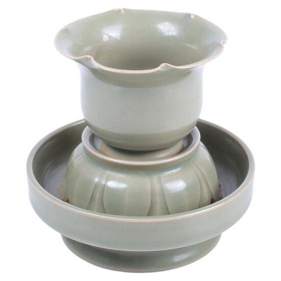 Chinese Longquan celadon pottery lobed cup and stand