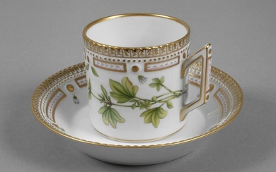 Copenhague Tasse à café avec soucoupe "Flora Danica".Conception en 1790 sur commande du roi danois...