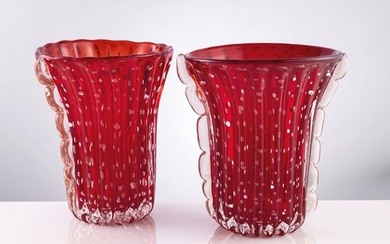 Coppia di grandi vasi Murano a ventaglio in vetro rosso