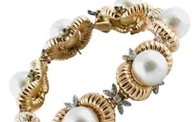 Diamonds and Australian Pearls Beaded gold Bracelet