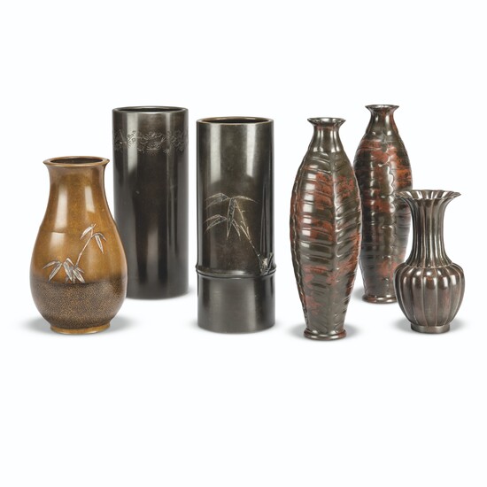 FOUR JAPANESE BRONZE VASES AND A PAIR OF BRONZE VASES