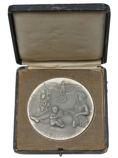 GERMAN WWII PARTY DAY 1939 REICHSPARTEITAG MEDAL