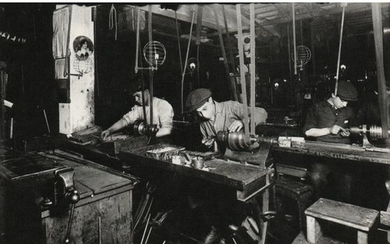 LEWIS W. HINE - Apprentices, Machine Shop