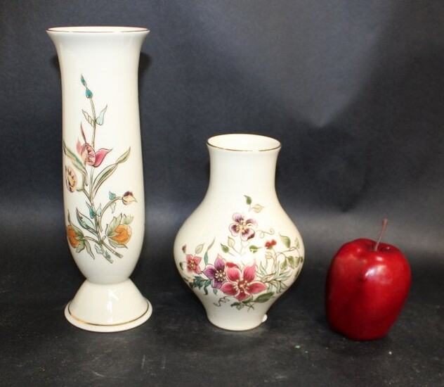 Lot of 2 Zsolnay porcelain vases