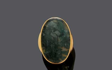 MOSS AGATE AND GOLD MEN'S RING.