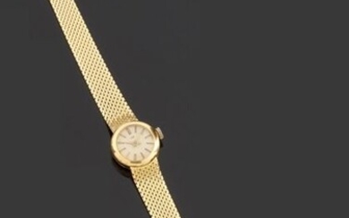 Montre bracelet de dame en or jaune 750 millièmes,... - Lot 60 - Pescheteau-Badin