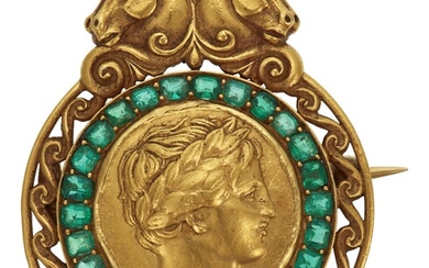 NO RESERVE | GOLD AND EMERALD BROOCH